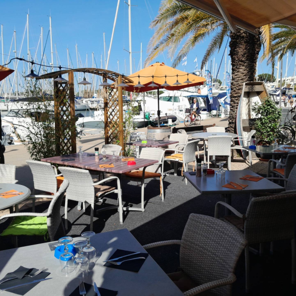 Le Cabanon - Restaurant Le Grau-du-Roi - restaurant sympa LE GRAU-DU-ROI